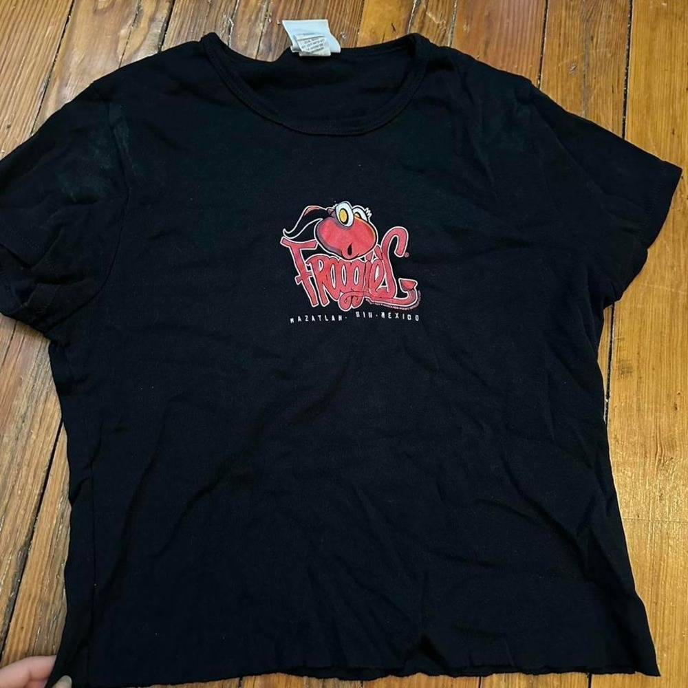 Senor Frogs y2K crop tee